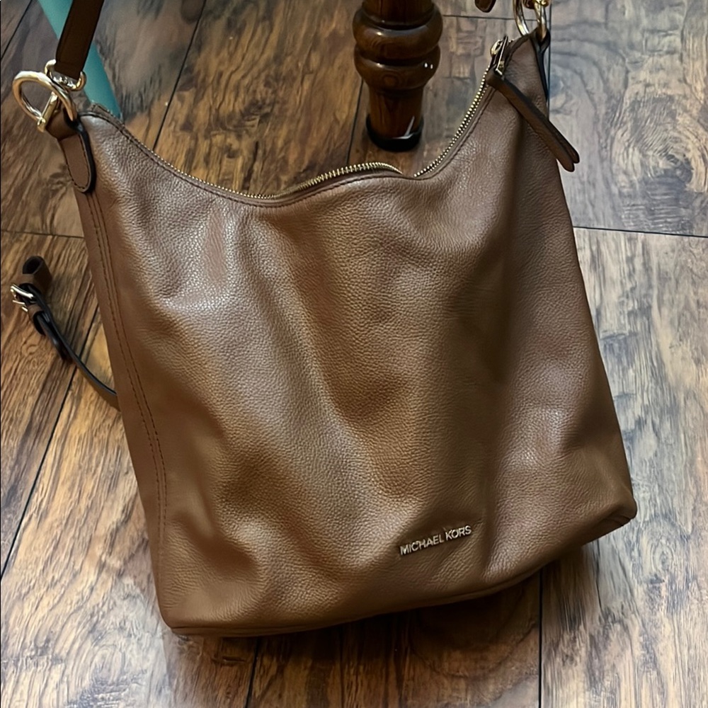 Michael Kors Brown Leather Hobo Bag with Slouchy Design